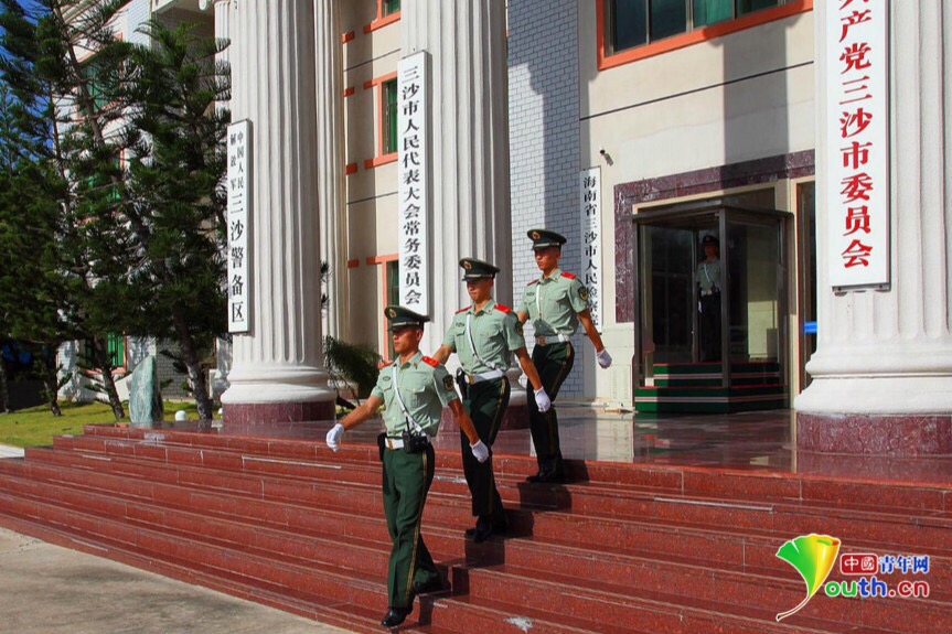 武警三沙中队官兵换岗.武警海南省总队供图